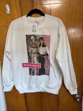 Graphic 'She's Gone Country' Pullover Sweatshirt - White